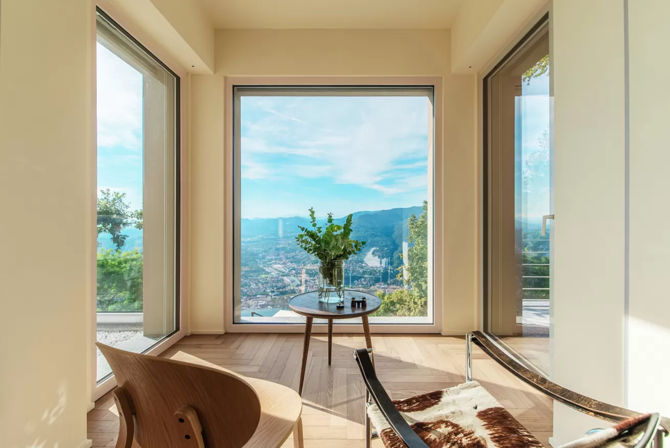 https://finextraitalia.it/listings/serramenti-in-villa-con-vista-panoramica/