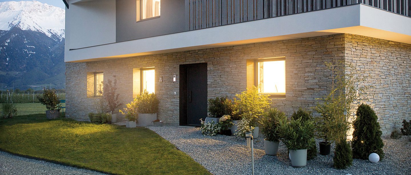 PORTONICINO-INGRESSO COMO FINSTRAL